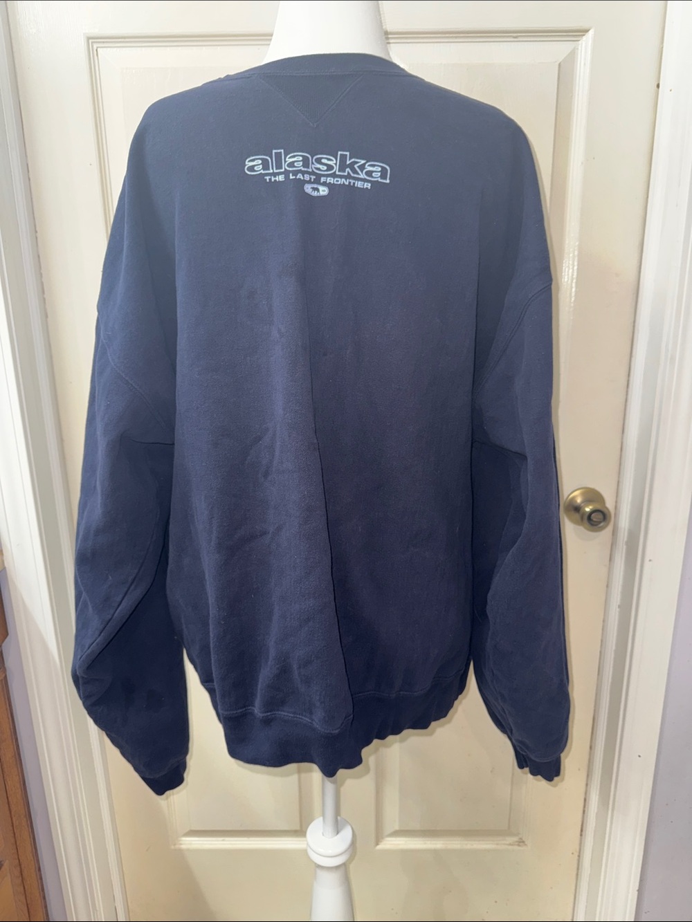 J. America Alaska "The Last Frontier" Graphic Crewneck Sweatshirt XXL
